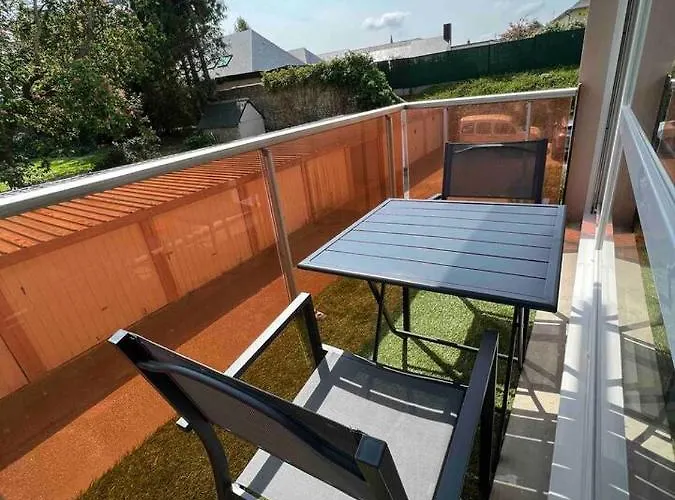 - La Parenthese Valognaise Apartment *